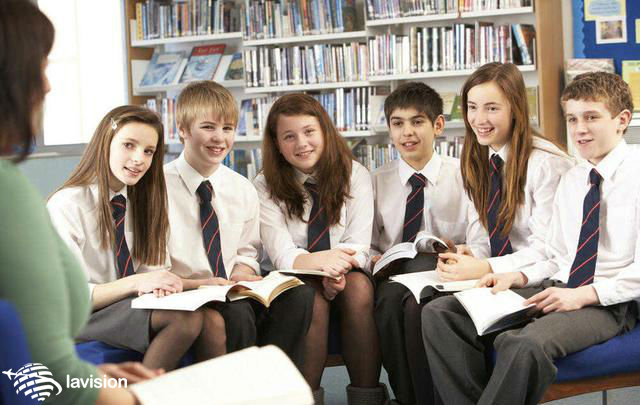 تحصیل در مدارس اسپانیا